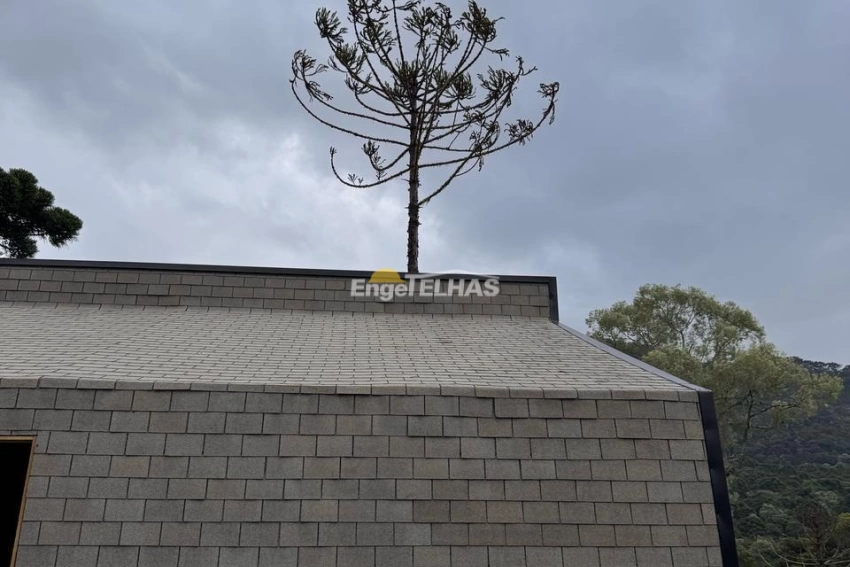 Telhas Shingle em Criciúma – Design Americano com Alta Durabilidade