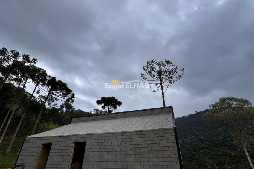 Telhas Shingle em Criciúma – Design Americano com Alta Durabilidade